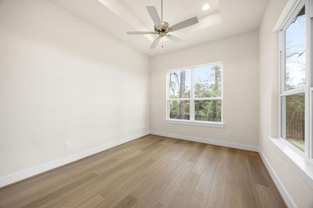 306 Eastern Towhee Court Court, Magnolia, TX 77354