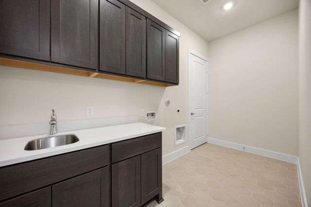 306 Eastern Towhee Court Court, Magnolia, TX 77354