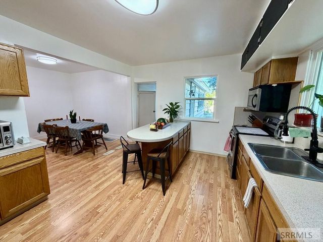 1270 Elmore Avenue, Idaho Falls, ID 83402