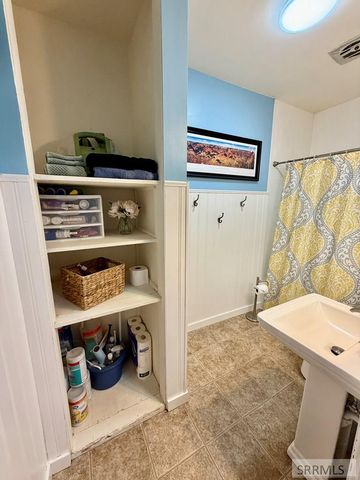 1270 Elmore Avenue, Idaho Falls, ID 83402