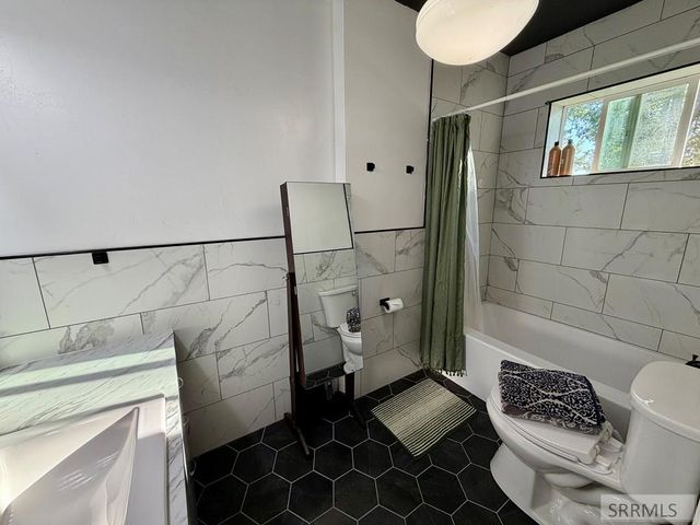 1270 Elmore Avenue, Idaho Falls, ID 83402