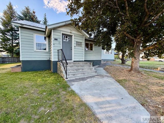 1270 Elmore Avenue, Idaho Falls, ID 83402