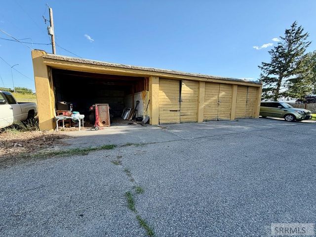 1270 Elmore Avenue, Idaho Falls, ID 83402