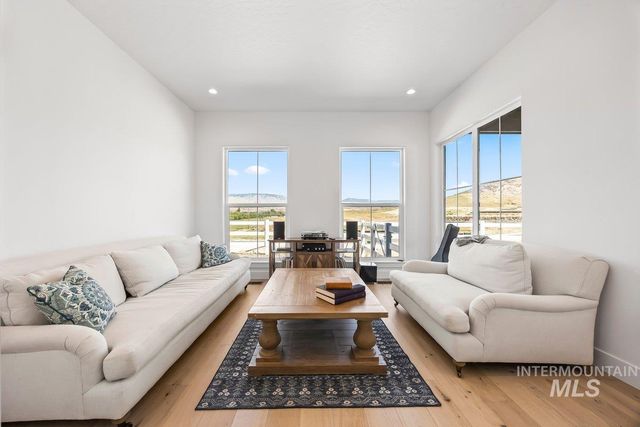 13746 N Ruffed Grouse Way, Boise, ID 83714