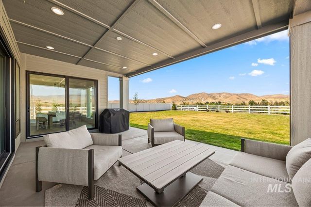 13746 N Ruffed Grouse Way, Boise, ID 83714
