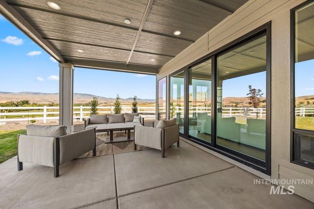 13746 N Ruffed Grouse Way, Boise, ID 83714