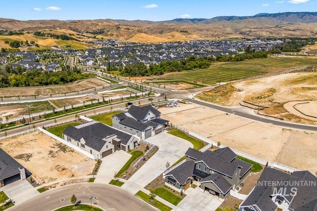 13746 N Ruffed Grouse Way, Boise, ID 83714