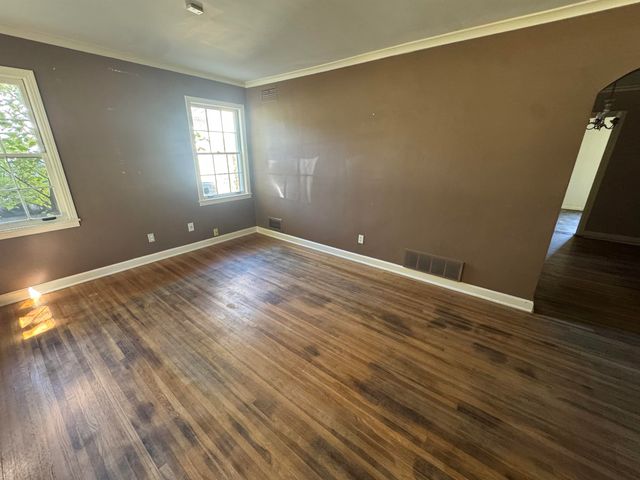 170 S GREER ST, Memphis, TN 38111