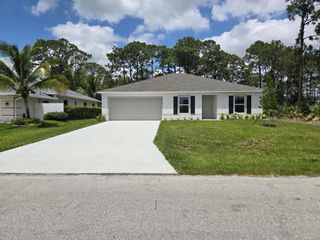 3226 SW Nutley Street, Port St Lucie, FL 34953