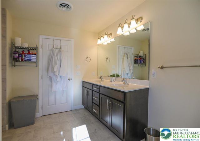 308 Sofia Boulevard, Maiden Creek Twp, PA 19510