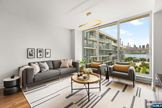 1200 Ave At Port Imperial 513, Weehawken, NJ 07086