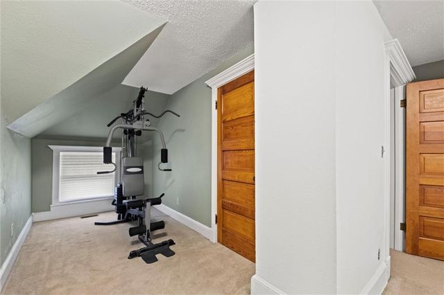 3820 Virginia Avenue, Kansas City, MO 64109