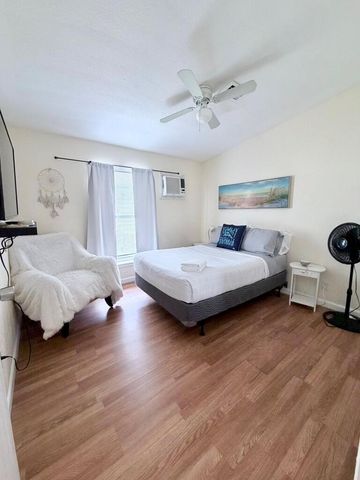 716 21st Street, West Palm Beach, FL 33407