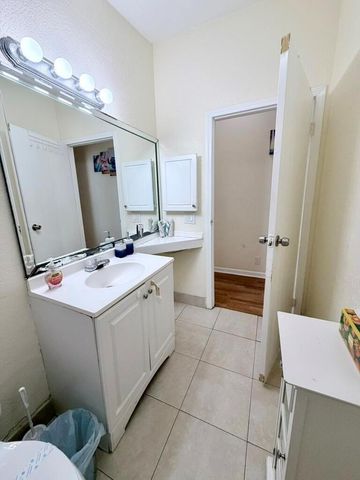 716 21st Street, West Palm Beach, FL 33407