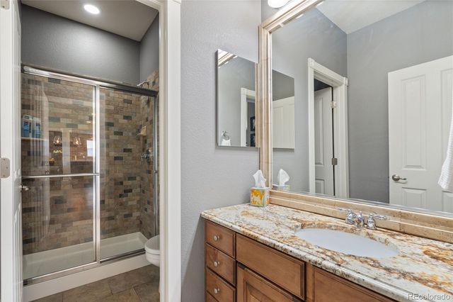 7963 S Valleyhead Way, Aurora, CO 80016