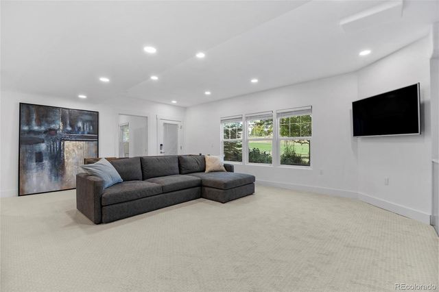 7963 S Valleyhead Way, Aurora, CO 80016