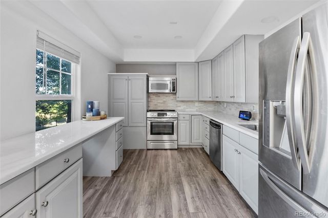 7963 S Valleyhead Way, Aurora, CO 80016