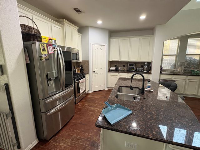 2756 Explorador, Grand Prairie, TX 75054