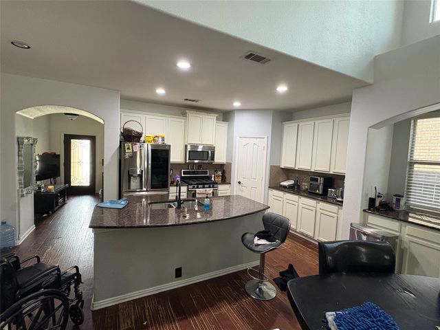 2756 Explorador, Grand Prairie, TX 75054