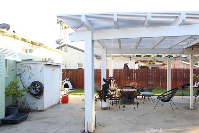 7535 Vanalden, Reseda, CA 91335