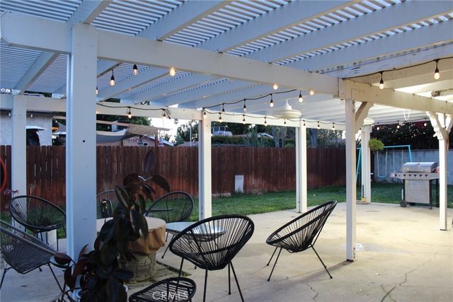 7535 Vanalden, Reseda, CA 91335