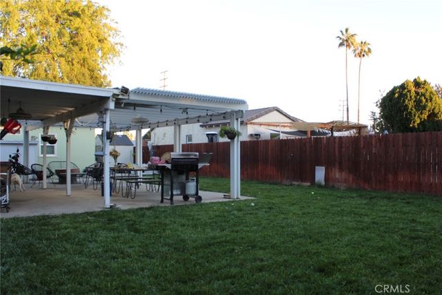 7535 Vanalden, Reseda, CA 91335