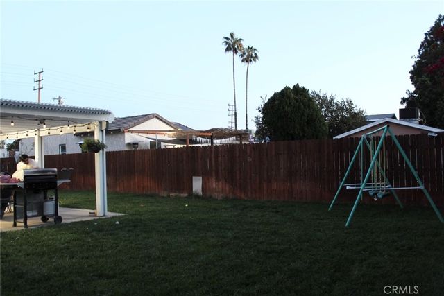 7535 Vanalden, Reseda, CA 91335