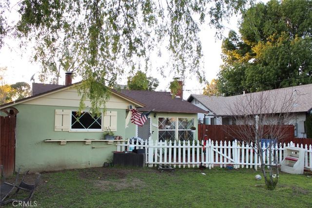 7535 Vanalden, Reseda, CA 91335