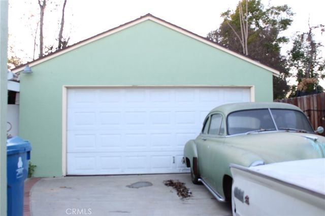 7535 Vanalden, Reseda, CA 91335