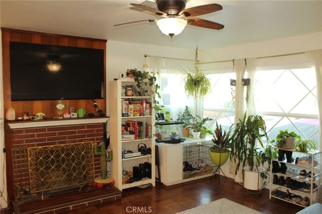 7535 Vanalden, Reseda, CA 91335