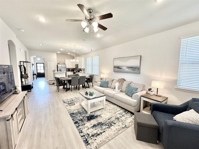 1410 Alice, Beaumont, TX 77705