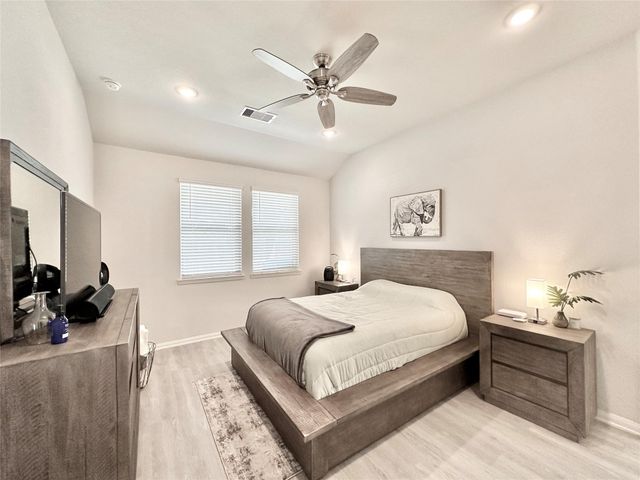 1410 Alice, Beaumont, TX 77705