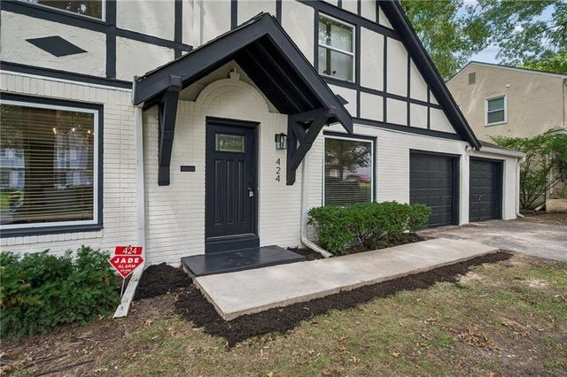 424 E 79th Terrace, Kansas City, MO 64131