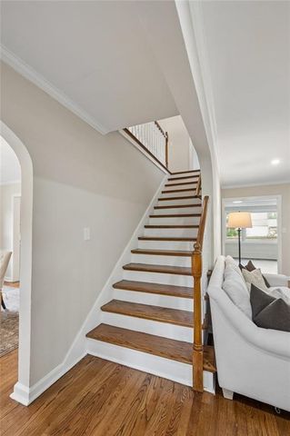 424 E 79th Terrace, Kansas City, MO 64131