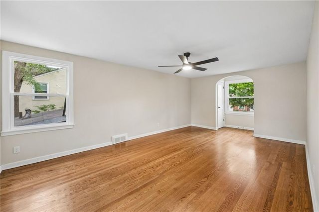 424 E 79th Terrace, Kansas City, MO 64131