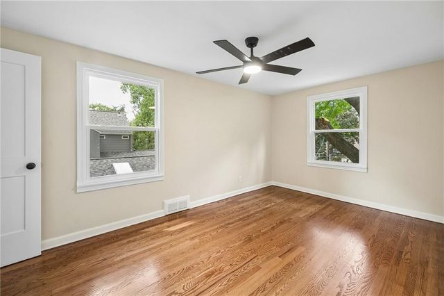 424 E 79th Terrace, Kansas City, MO 64131
