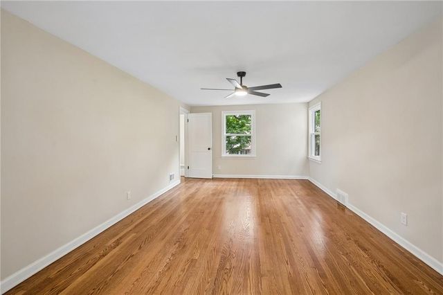 424 E 79th Terrace, Kansas City, MO 64131