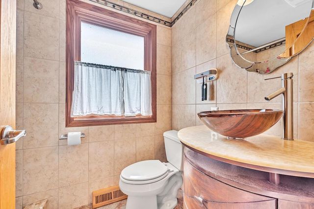 5625 Brookhaven DRIVE, Racine, WI 53406