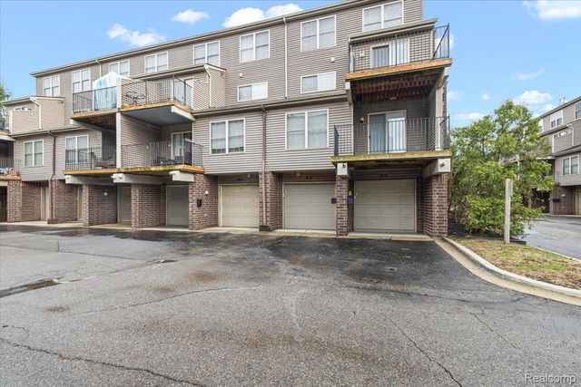 43 Georgetown Court, Dearborn, MI 48126