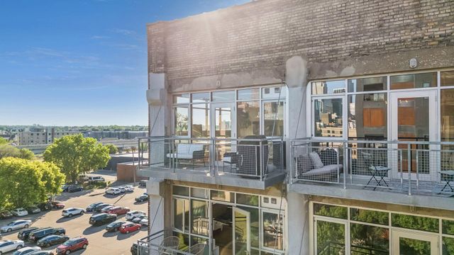 748 3rd Street N 600, Minneapolis, MN 55401