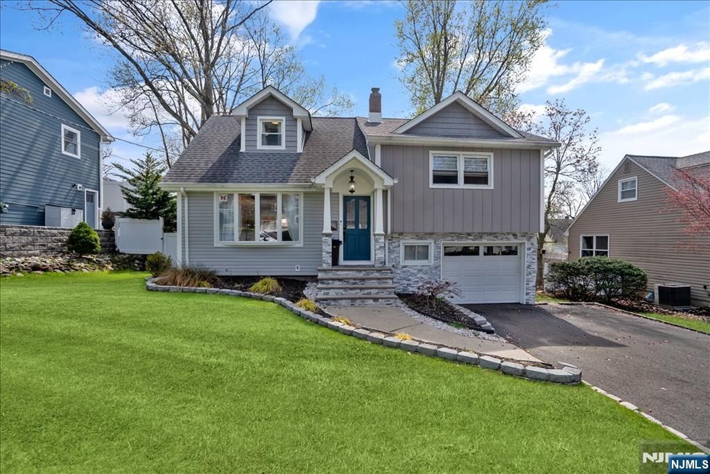 11 Westland Road, Verona, NJ 07044