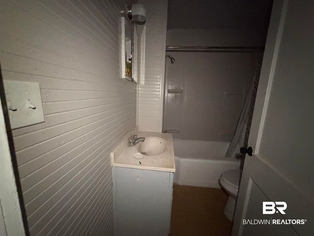 2708 Edgewood Street, Mobile, AL 36607