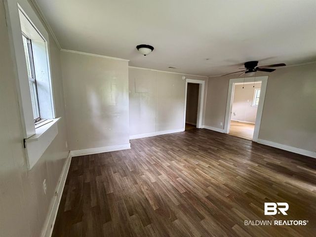 2708 Edgewood Street, Mobile, AL 36607