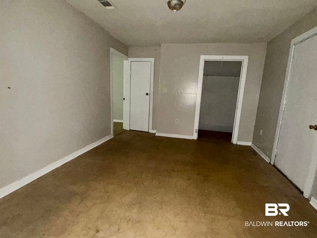 2708 Edgewood Street, Mobile, AL 36607