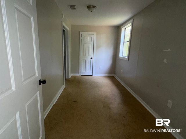2708 Edgewood Street, Mobile, AL 36607