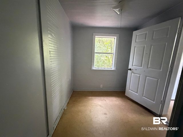 2708 Edgewood Street, Mobile, AL 36607