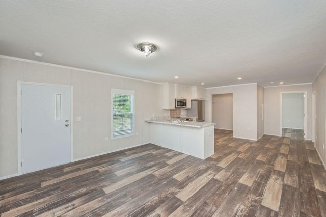 126 Pansy Lane, Defuniak Springs, FL 32433