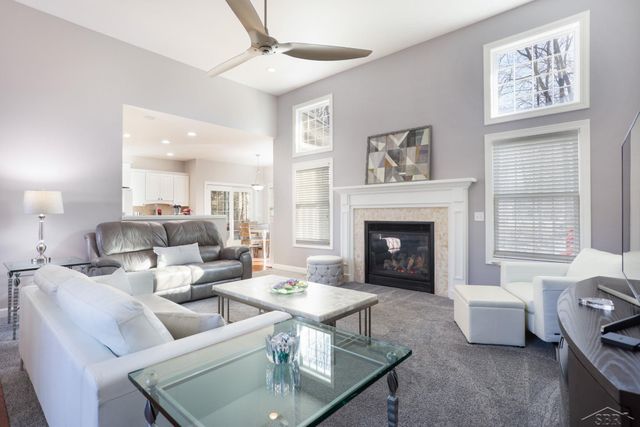 8646 Wandering Way, Freeland, MI 48623