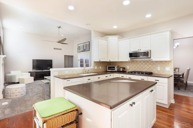 8646 Wandering Way, Freeland, MI 48623