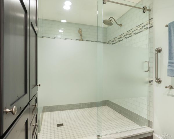 8646 Wandering Way, Freeland, MI 48623